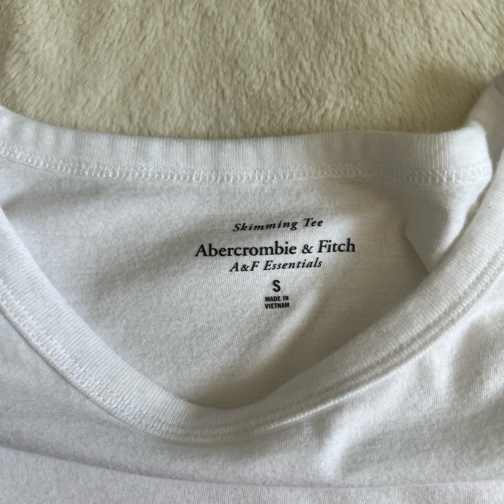 Abercrombie Lobster Tee - Picture 3 of 4